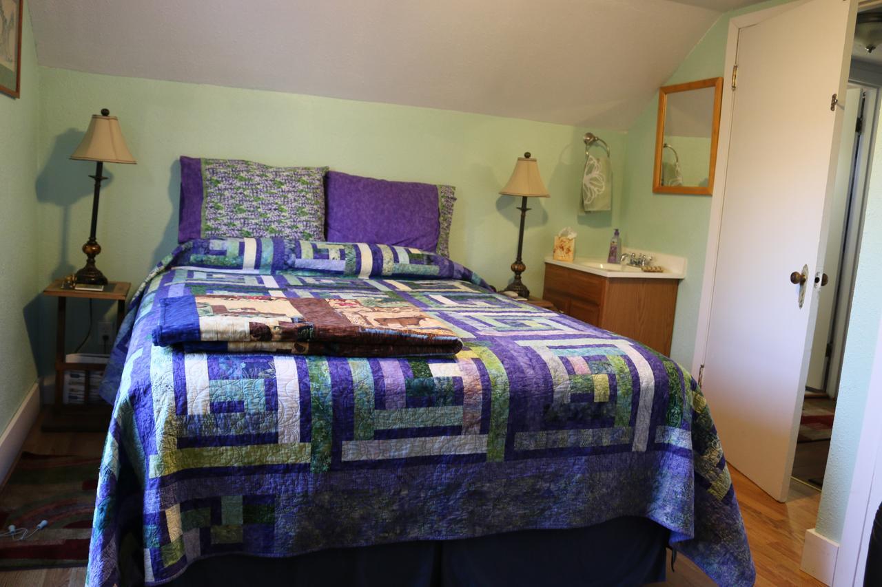 Sunshine House Bed & Breakfast 3*